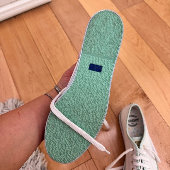 NEW Magnolia Bakery x Keds Platform Sneakers - Picture 10 of 16